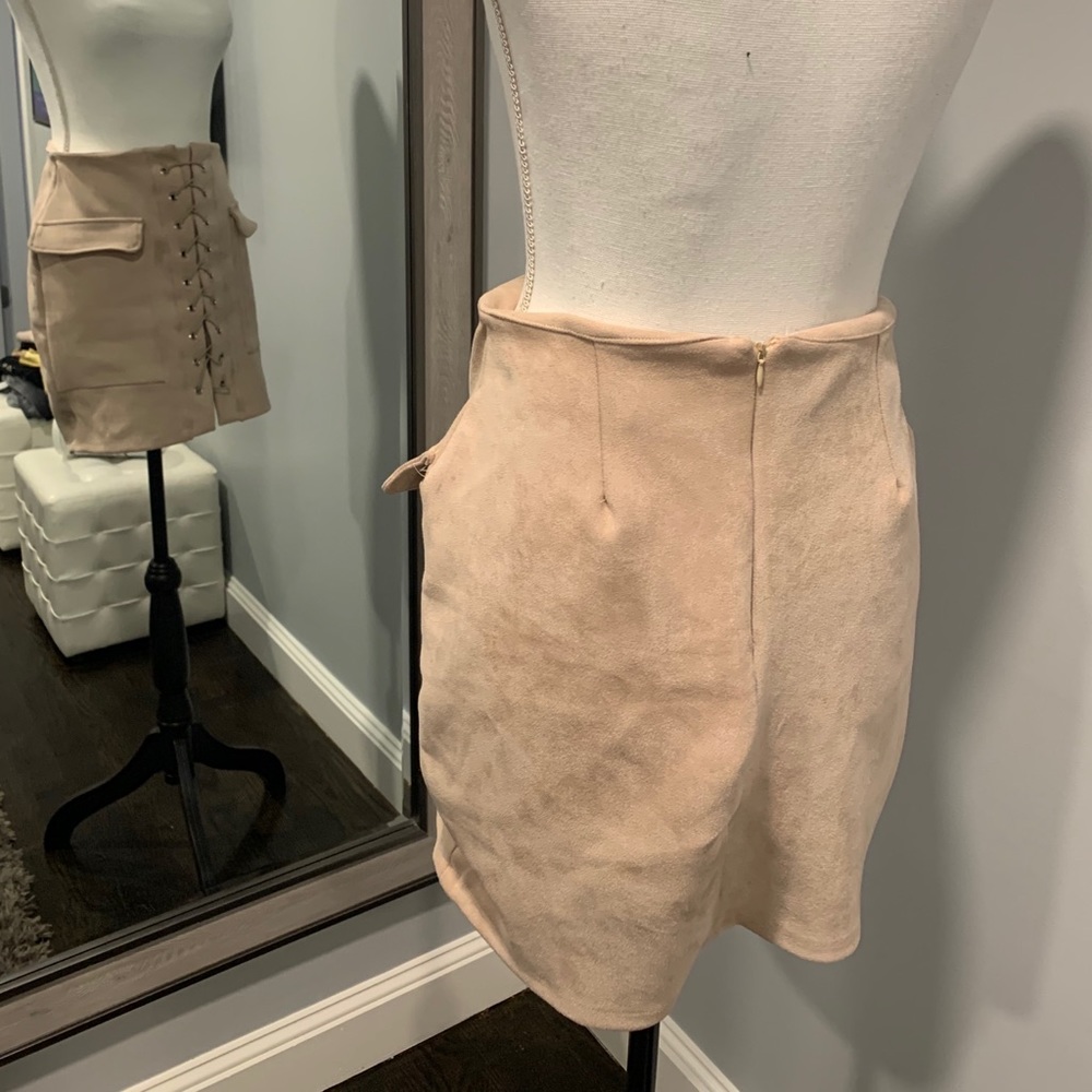 Skirt - Picture 3 of 3